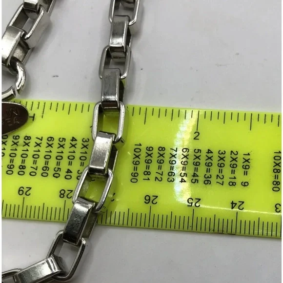 Vintage Long Box Link Necklace Large Links Silver Tone 36” - Picture 5 of 6